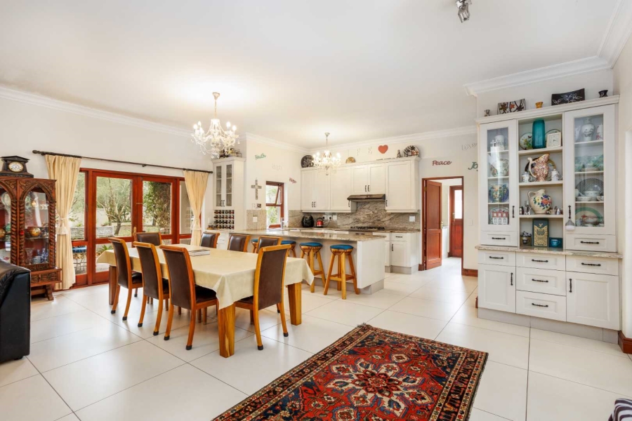 5 Bedroom Property for Sale in Val De Vie Estate Western Cape